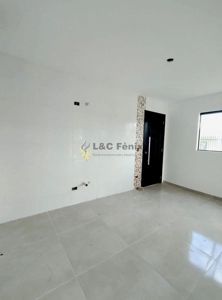 SOBRADO EM  COLOMBO: 6ª foto da galeria de imagens do imóvel