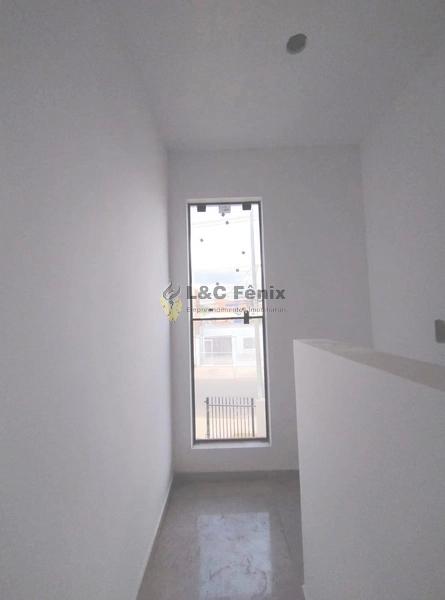 SOBRADO EM  COLOMBO: 13ª foto da galeria de imagens do imóvel