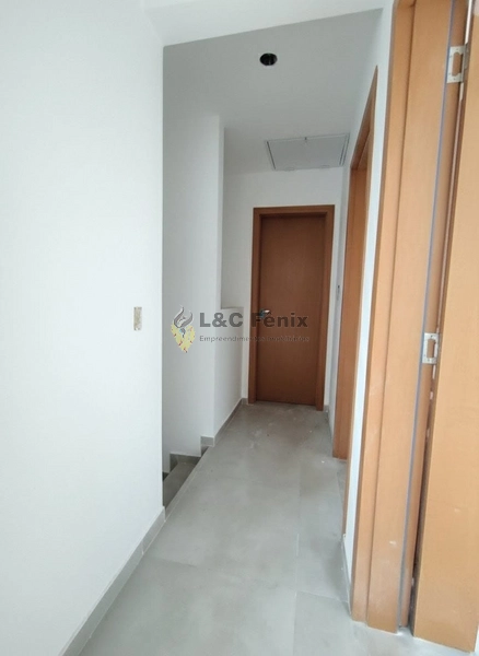 SOBRADO EM COLOMBO PRONTP PARA MORAR: 6ª foto da galeria de imagens do imóvel