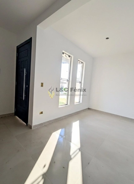 SOBRADO EM COLOMBO PRONTP PARA MORAR: 5ª foto da galeria de imagens do imóvel