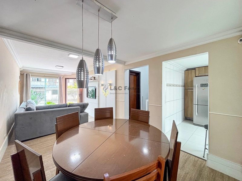 Sobrado Tríplex Mobiliado de Frente para a Rua – Atuba | Curitiba/PR: 8ª foto da galeria de imagens do imóvel