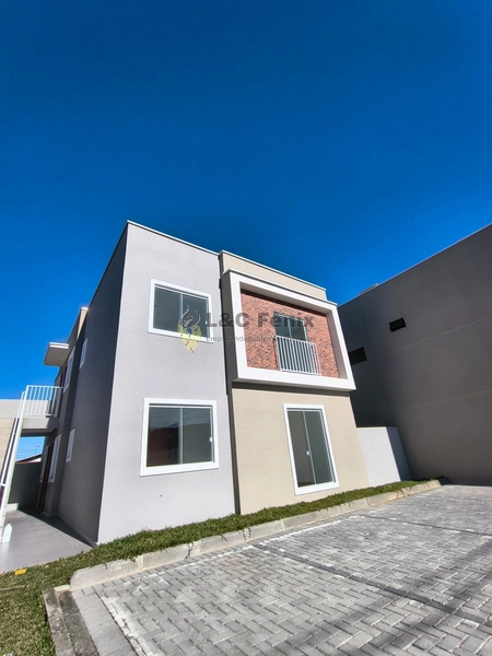 Casa Sobreposta no Bairro Maracanã – Colombo