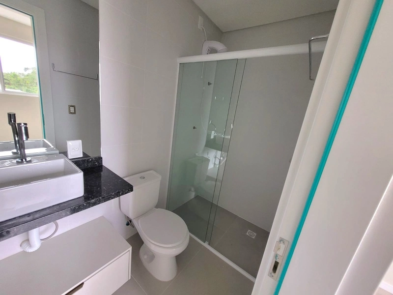 ***APARTAMENTOS NA MEIA PRAIA***: 17ª foto da galeria de imagens do imóvel