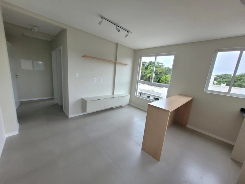 ***APARTAMENTOS NA MEIA PRAIA***: 8ª foto da galeria de imagens do imóvel