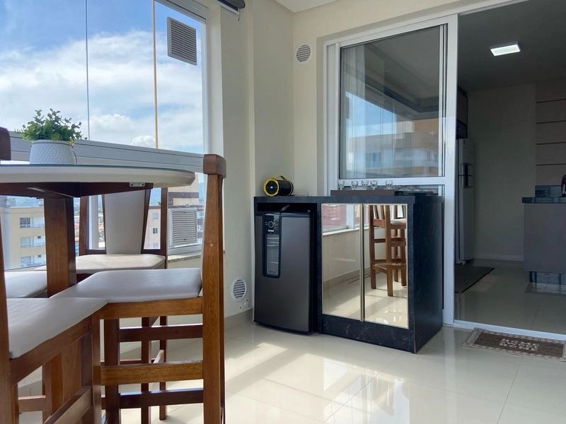 ***AMPLO APARTAMENTO SEMI MOBILIADO COM 03 DORMITÓRIOS***: 8ª foto da galeria de imagens do imóvel