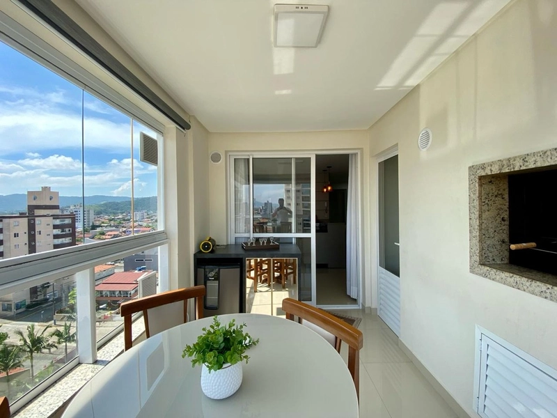 ***AMPLO APARTAMENTO SEMI MOBILIADO COM 03 DORMITÓRIOS***: 6ª foto da galeria de imagens do imóvel