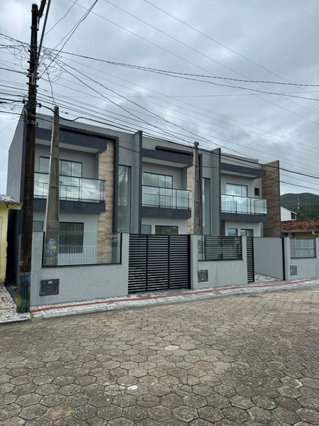 SOBRADOS A VENDA NO GRAVATÁ 500 METROS DA PRAIA - NA PLANTA: 2ª foto da galeria de imagens do imóvel
