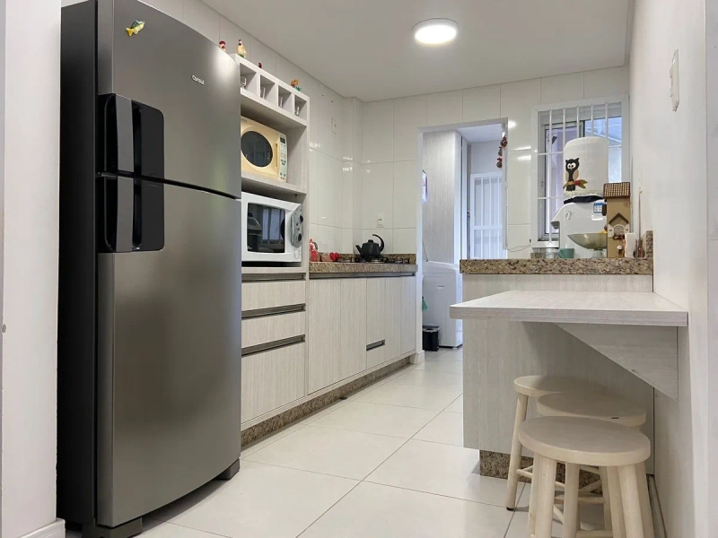 APARTAMENTO SEMI MOBILIADO - MEIA PRAIA - NAVEGANTES/SC: 1ª foto da galeria de imagens do imóvel