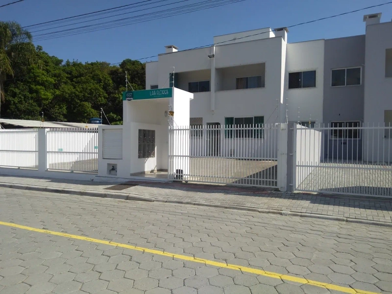 APARTAMENTO SEMI MOBILIADO - MEIA PRAIA - NAVEGANTES/SC: 2ª foto da galeria de imagens do imóvel