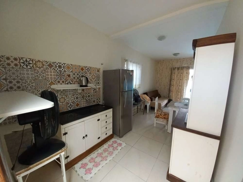 CASA DE ESQUINA COM PISCINA EM GRAVATÁ DE NAVEGANTES: 6ª foto da galeria de imagens do imóvel