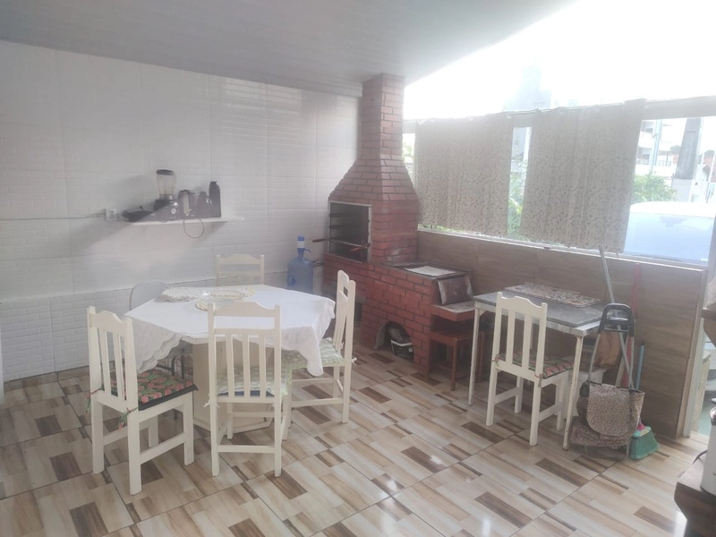 CASA DE ESQUINA COM PISCINA EM GRAVATÁ DE NAVEGANTES: 14ª foto da galeria de imagens do imóvel