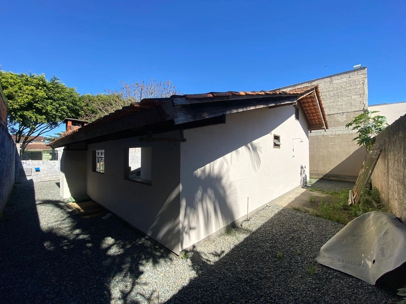 CASA PARA LOCAÇÃO PERTINHO DO MAR - MEIA PRAIA: 3ª foto da galeria de imagens do imóvel