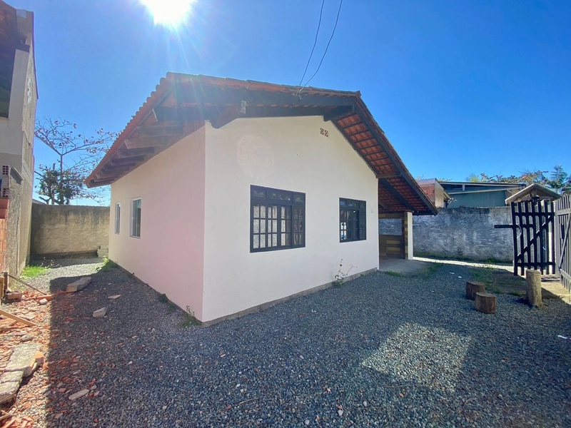 CASA PARA LOCAÇÃO PERTINHO DO MAR - MEIA PRAIA: 1ª foto da galeria de imagens do imóvel