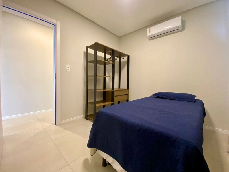 APARTAMENTO MOBILIADO A POUCOS PASSOS DA PRAIA EM NAVEGANTES/SC: 8ª foto da galeria de imagens do imóvel