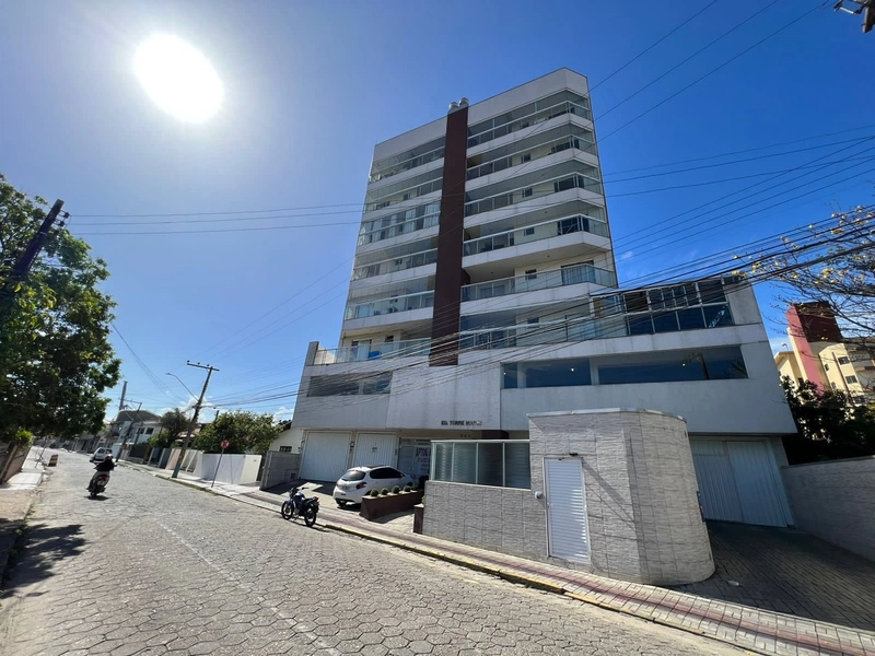 APARTAMENTO PRONTO PRA MORAR NO CENTRO DE NAVEGANTES/SC: 1ª foto da galeria de imagens do imóvel