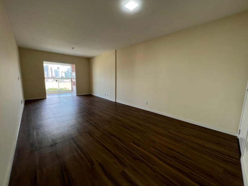 APARTAMENTO PRONTO PRA MORAR NO CENTRO DE NAVEGANTES/SC: 9ª foto da galeria de imagens do imóvel