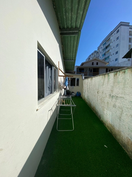 CASA PROXIMO DO MAR - SÃO PEDRO /NAVEGANTES: 4ª foto da galeria de imagens do imóvel