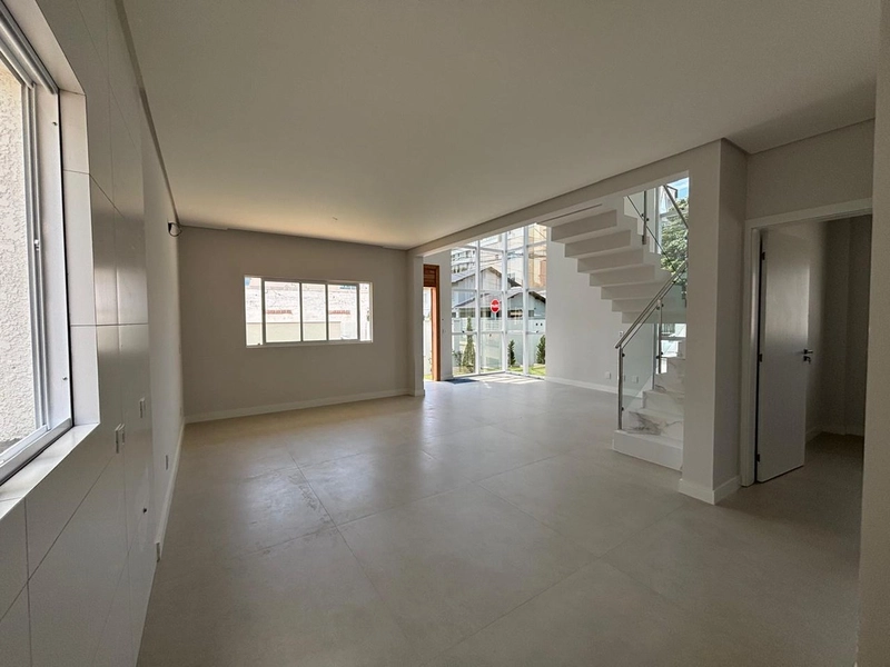 BELISSIMA CASA NO GRAVATÁ DE NAVEGANTES/SC - ACEITA FINANCIAMENTO BANC: 8ª foto da galeria de imagens do imóvel