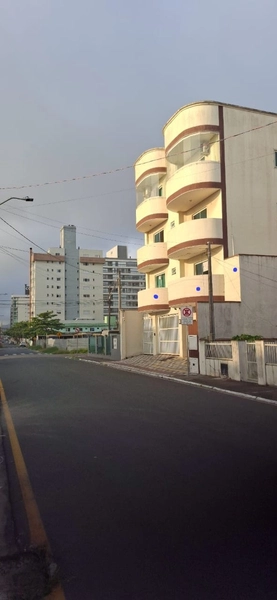APARTAMENTO SEMI MOBILIADO CENTRO DE NAVEGANTES - 50 METROS DA PRAIA: 4ª foto da galeria de imagens do imóvel