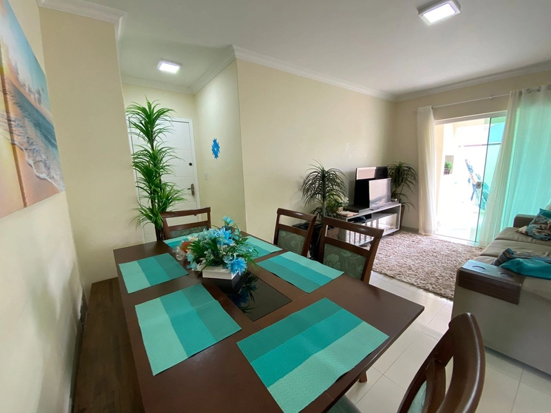 APARTAMENTO SEMI MOBILIADO CENTRO DE NAVEGANTES - 50 METROS DA PRAIA: 1ª foto da galeria de imagens do imóvel