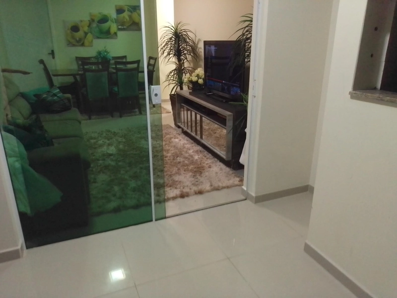 APARTAMENTO SEMI MOBILIADO CENTRO DE NAVEGANTES - 50 METROS DA PRAIA: 7ª foto da galeria de imagens do imóvel