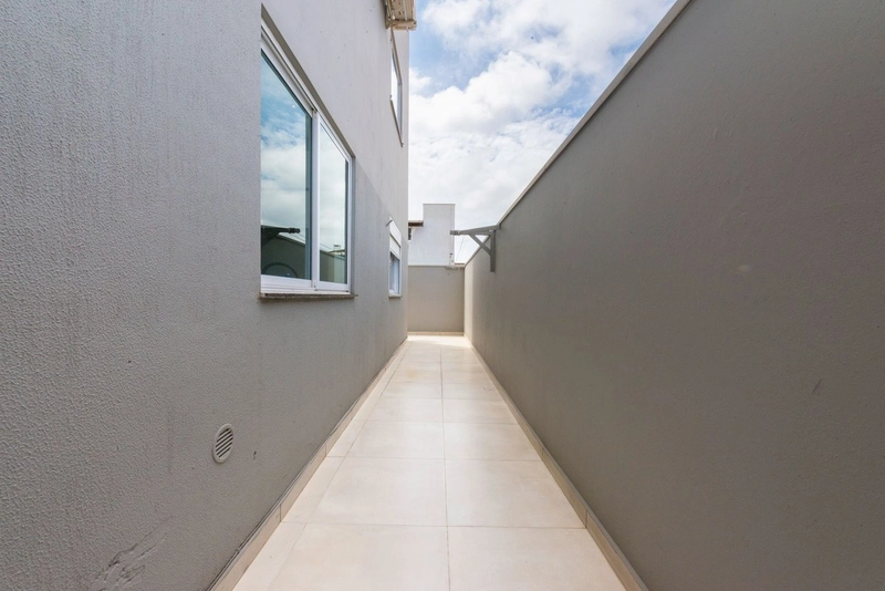 OPORTUNIDADE NA PRAIA DO GRAVATÁ - DECORADO E MOBILIADO: 3ª foto da galeria de imagens do imóvel