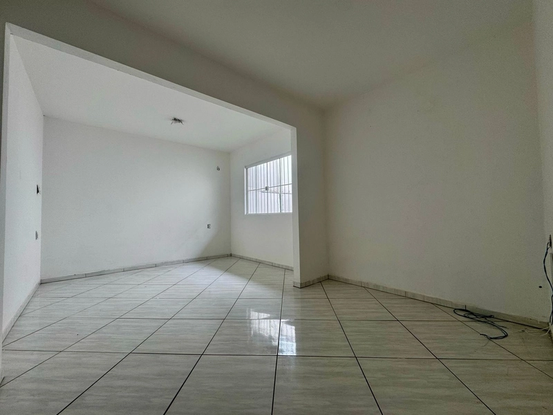CASA NO CENTRO DE NAVEGANTES/SC: 12ª foto da galeria de imagens do imóvel