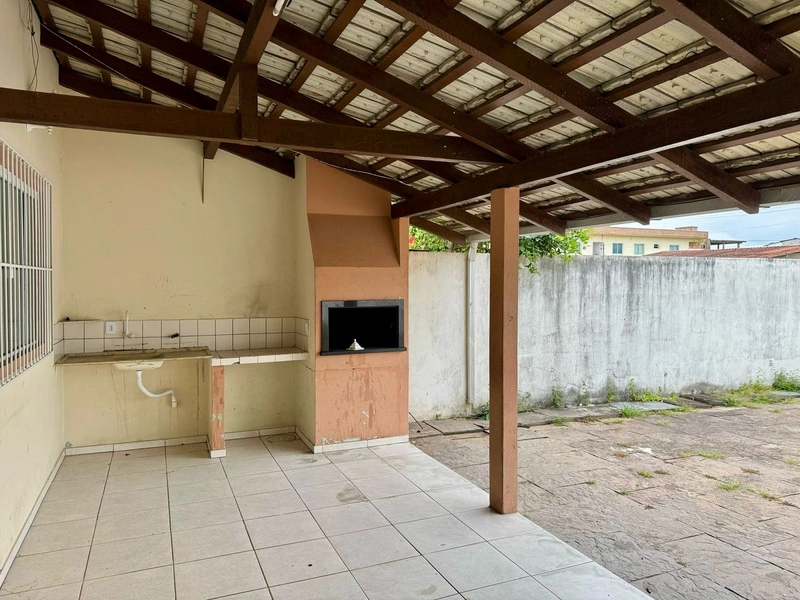 CASA NO CENTRO DE NAVEGANTES/SC: 5ª foto da galeria de imagens do imóvel