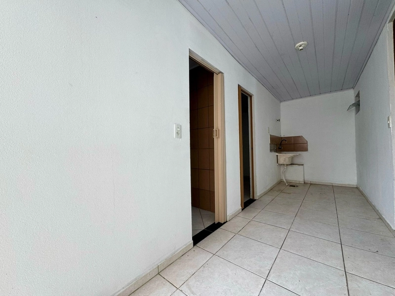 CASA NO CENTRO DE NAVEGANTES/SC: 11ª foto da galeria de imagens do imóvel