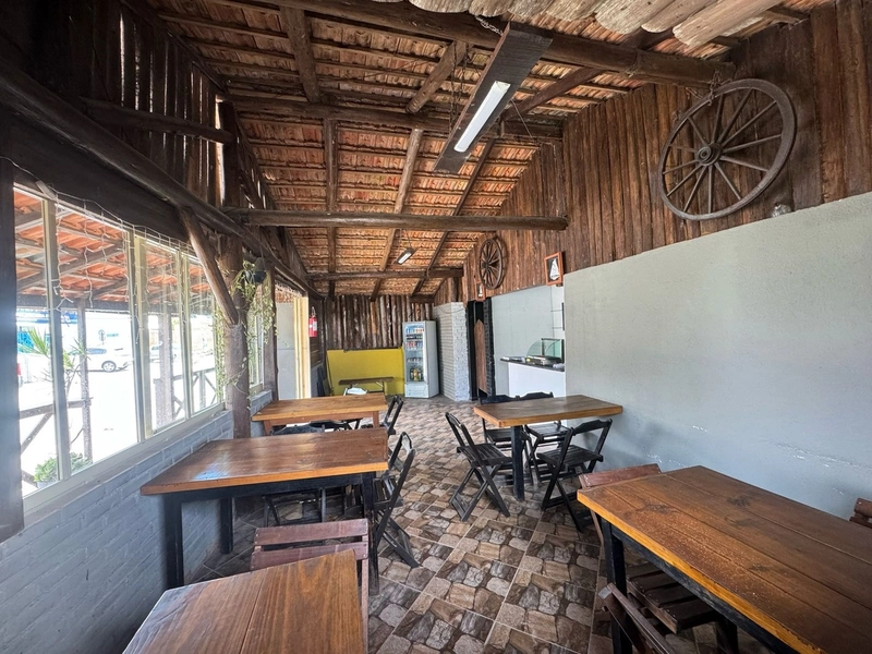 Terreno comercial com 2 casas simples na principal avenida do Gravatá: 3ª foto da galeria de imagens do imóvel