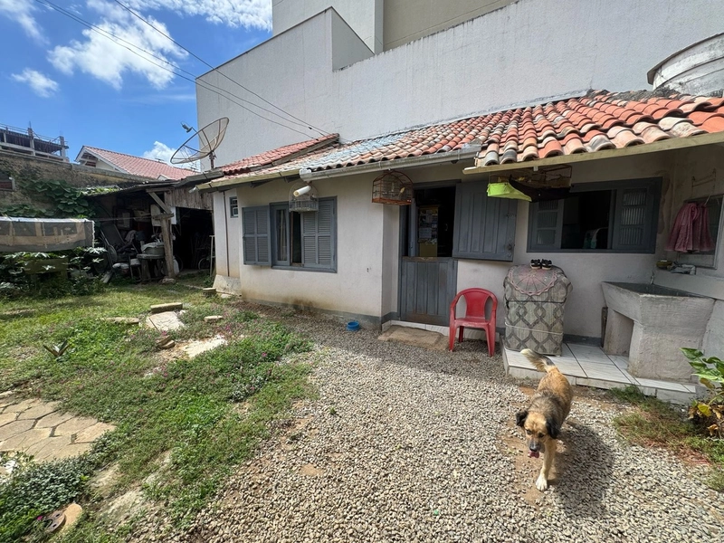 Terreno comercial com 2 casas simples na principal avenida do Gravatá: 13ª foto da galeria de imagens do imóvel
