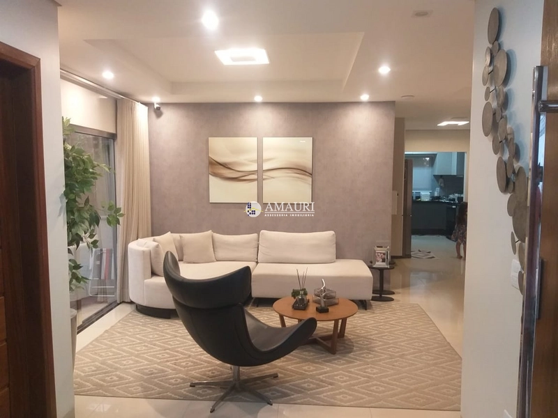 CASA ALTO PADRÃO COM 2 PAVIMENTOS À VENDA: 4ª foto da galeria de imagens do imóvel