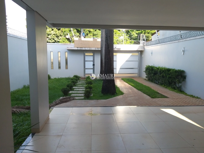 CASA ALTO PADRÃO COM 2 PAVIMENTOS À VENDA: 3ª foto da galeria de imagens do imóvel