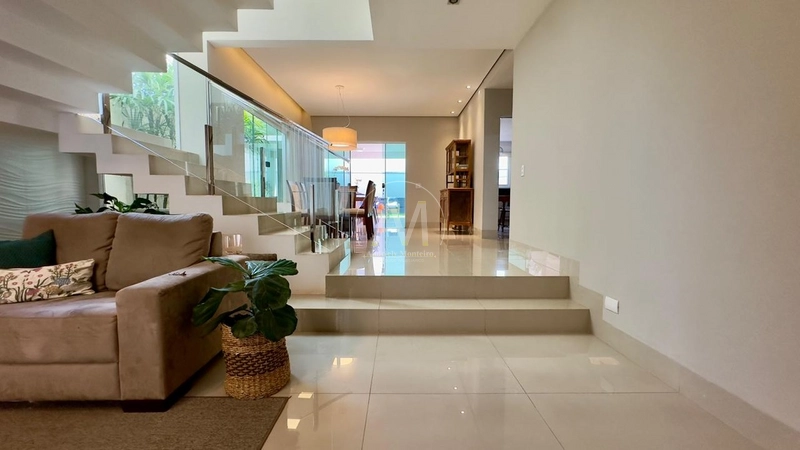SOBRADO ROYAL FOREST RESIDENCE: 2ª foto da galeria de imagens do imóvel