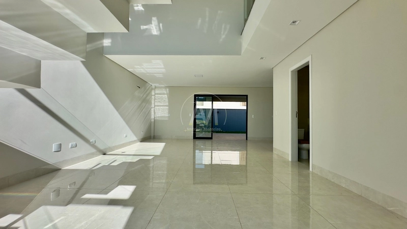 Sobrado Novo - 3 Suites: 2ª foto da galeria de imagens do imóvel