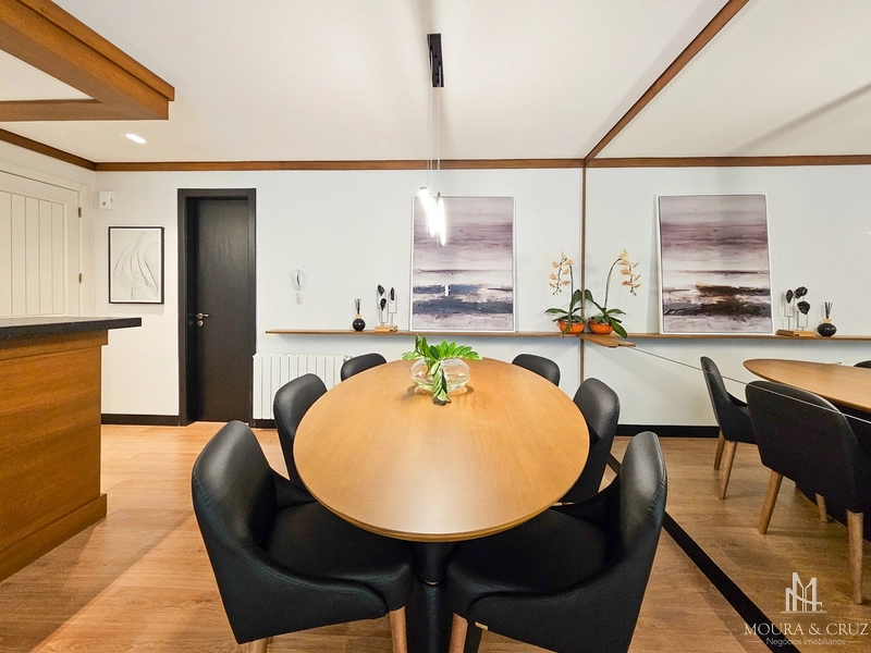 Apartamento 3 quartos mobiliado no centro de Gramado: 3ª foto da galeria de imagens do imóvel