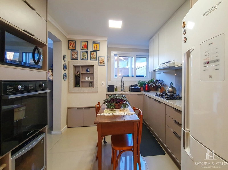 Casa geminada semi mobiliada 3 quartos em Canela: 5ª foto da galeria de imagens do imóvel