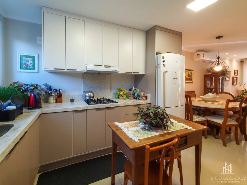 Casa geminada semi mobiliada 3 quartos em Canela: 7ª foto da galeria de imagens do imóvel