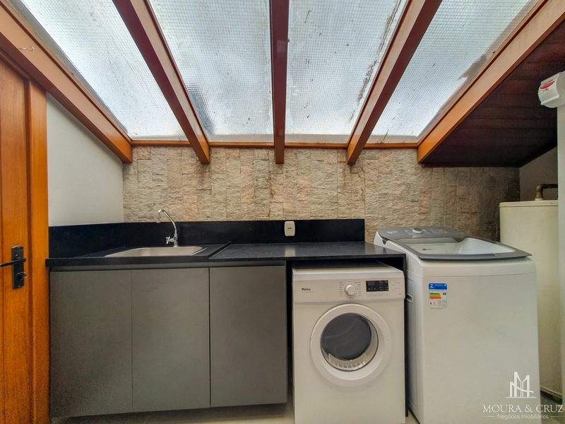 Apartamento cobertura duplex 3 quartos mobiliada no Centro de Gramado: 14ª foto da galeria de imagens do imóvel