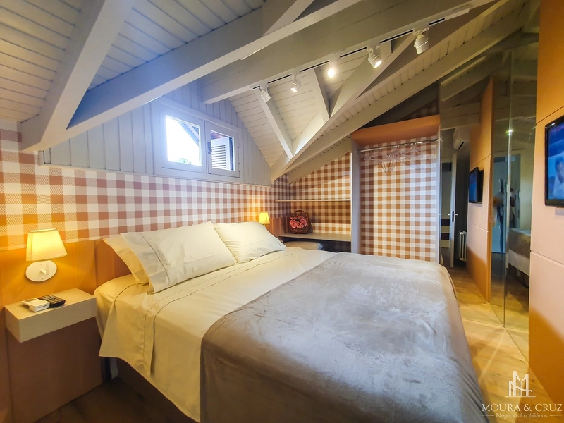 Apartamento cobertura duplex 3 quartos mobiliada no Centro de Gramado: 16ª foto da galeria de imagens do imóvel