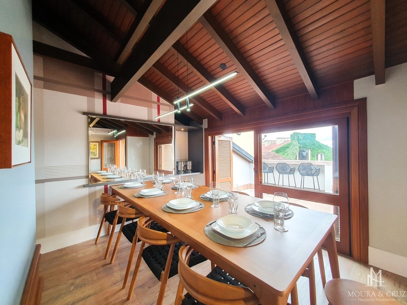 Apartamento cobertura duplex 3 quartos mobiliada no Centro de Gramado: 9ª foto da galeria de imagens do imóvel