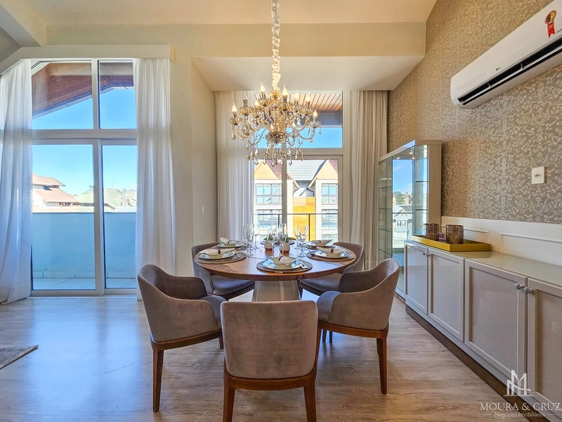 Apartamento cobertura 3 quartos mobiliado no Centro de Gramado: 3ª foto da galeria de imagens do imóvel