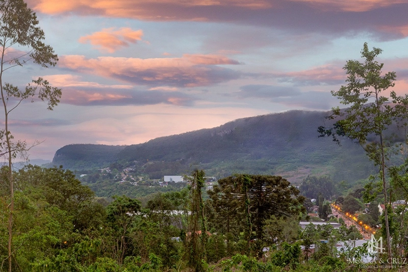 Terrenos em Gramado: 3ª foto da galeria de imagens do imóvel
