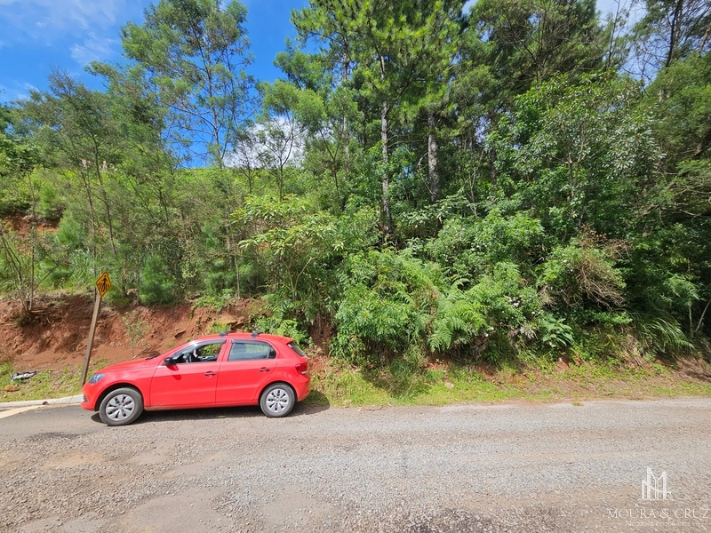 Terreno no Vale dos Pinheiros em Gramado: 1ª foto da galeria de imagens do imóvel