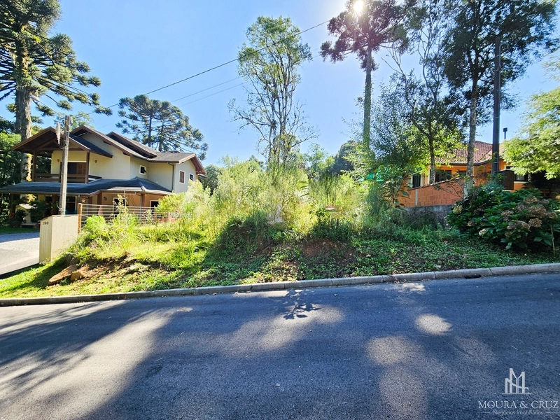 Terreno em Gramado: 1ª foto da galeria de imagens do imóvel