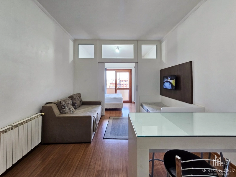 Apartamento 1 quarto mobiliado no Centro de Gramado: 2ª foto da galeria de imagens do imóvel