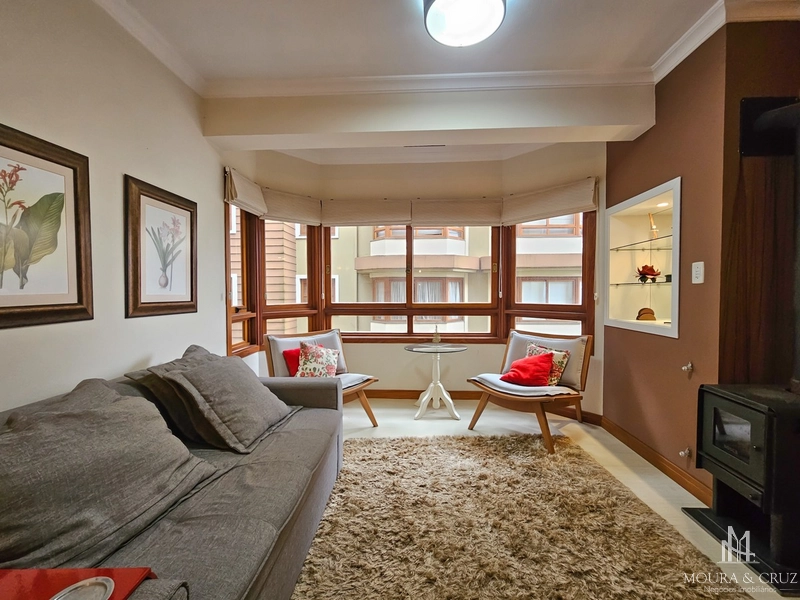 Apartamento 2 quartos mobiliado no centro de Gramado: 2ª foto da galeria de imagens do imóvel
