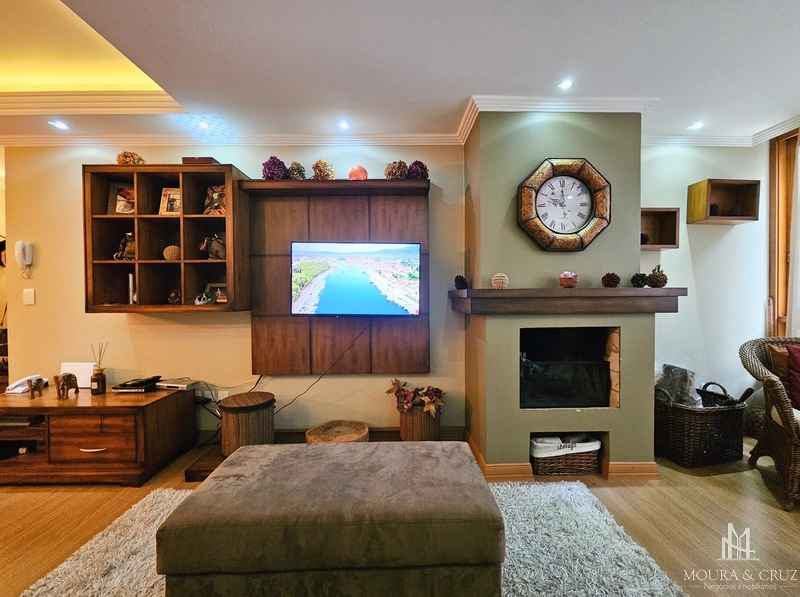 Apartamento 2 quartos mobiliado no Centro de Gramado: 3ª foto da galeria de imagens do imóvel