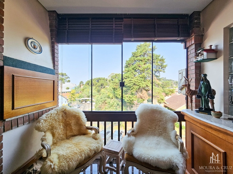 Apartamento 3 quartos no centro de Gramado: 3ª foto da galeria de imagens do imóvel