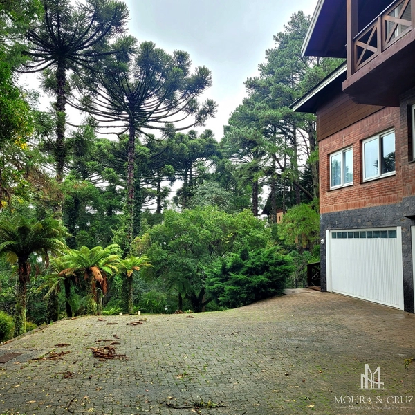 Casa 5 quartos no bairro Planalto em Gramado: 4ª foto da galeria de imagens do imóvel